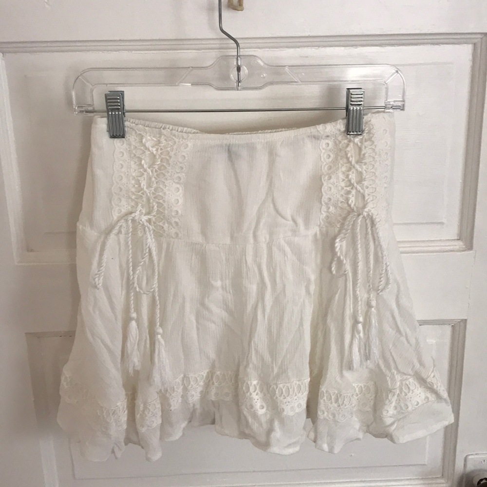 Fashion Nova white skort